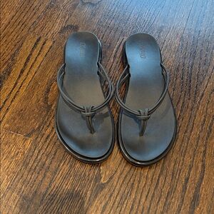 OluKai ‘Aka Flip Flop Sandal